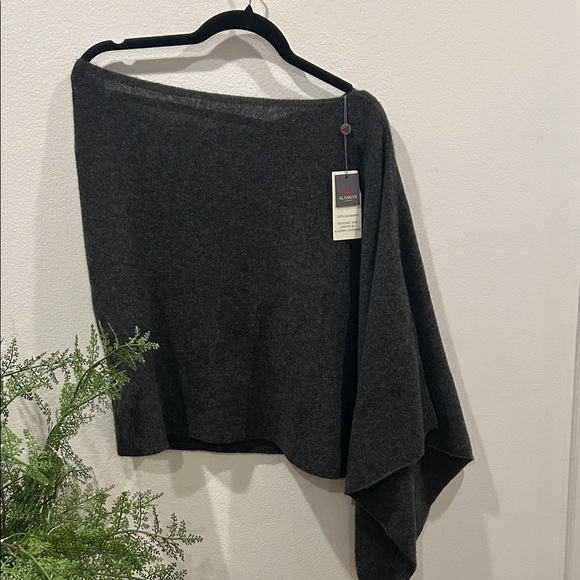 Alashan Sweaters - NWT 100% cashmere gray poncho